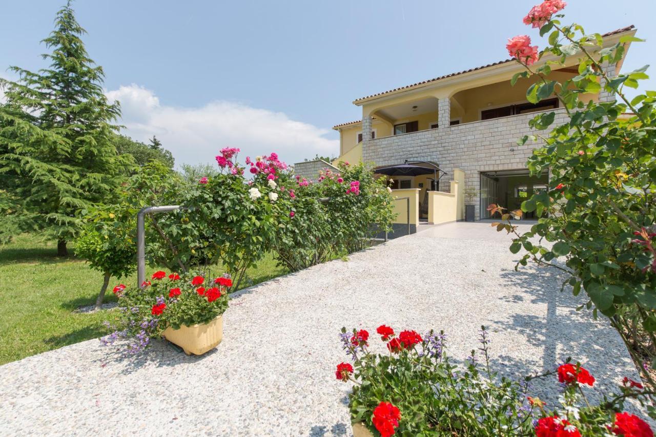 Kamp Romantik - Glamping Labin  Dış mekan fotoğraf